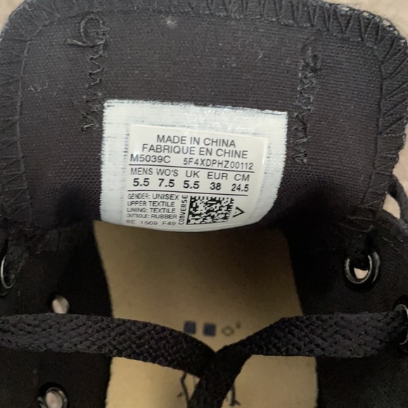 Converse | All Black Low Tops - Picture 5 of 6